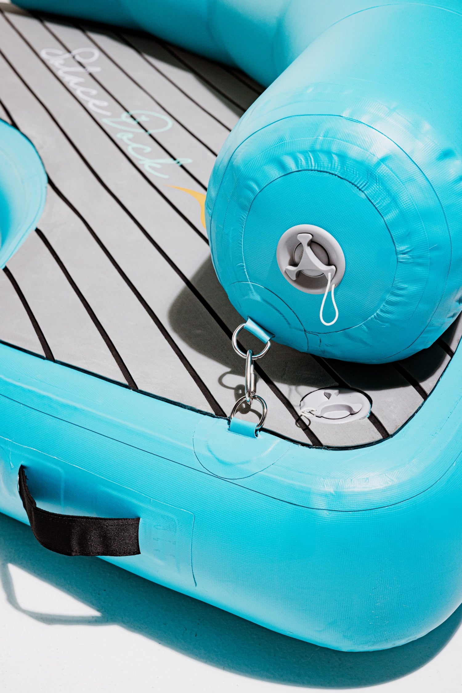 Premium curved floating dock for yachts and group relaxation