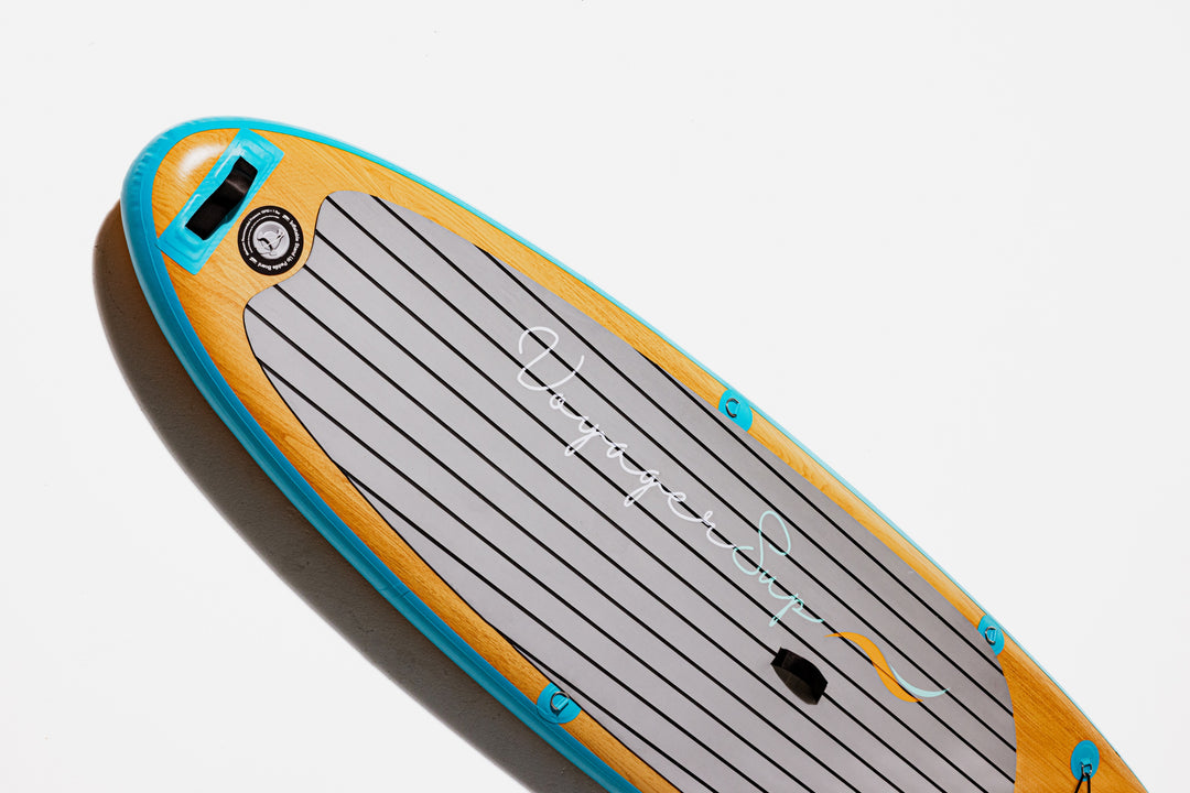 High-performance SUP with bungee cargo straps and tail D-ring