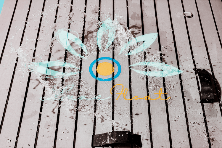 Inflatable 2x2m dock for easy water access and marine use