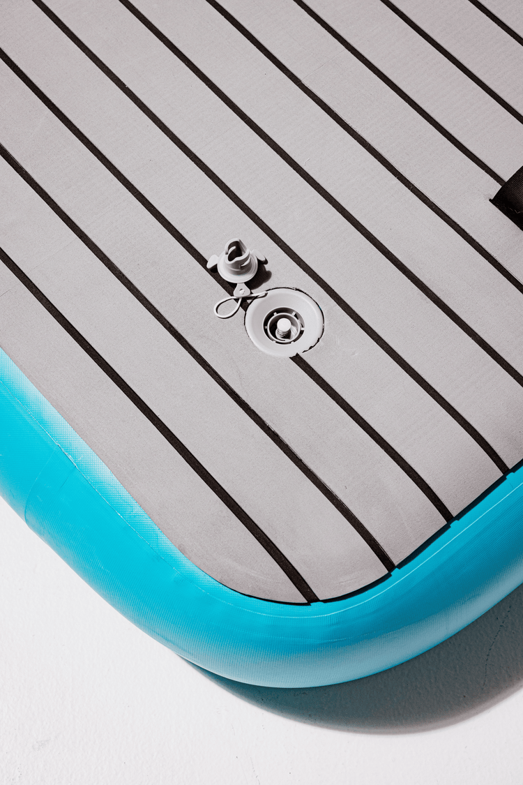 Portable 3x2m pontoon with non-slip surface for marine use